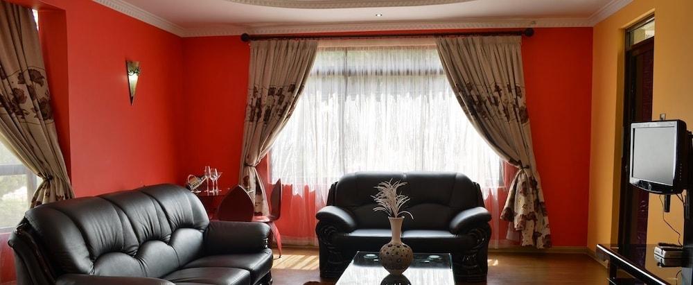 Fahari Palace Serviced Apartments Nairobi Esterno foto